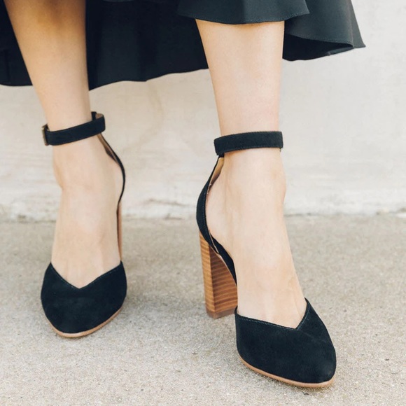Soludos Shoes - NIB Suede Collette Heel Black Soludos size 6